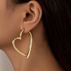 Amouré Heart Earrings