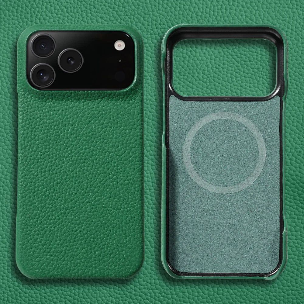 The Executive Leather iPhone 17 Case