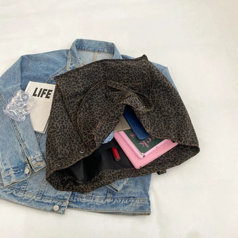 Retro Leopard Canvas Tote Bag