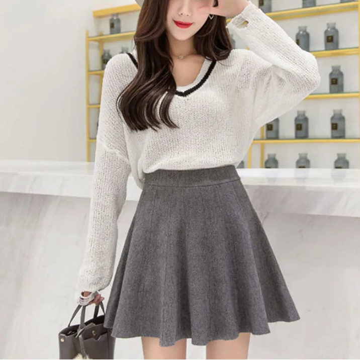 Women’s Knit Mini Skirt