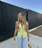 Women’s Sleeveless Knit Vest