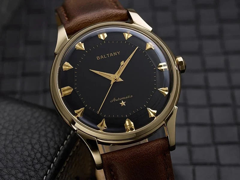 Classic waterproof high-end watch