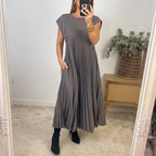 Maria Everyday Midi Dress