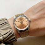 Vintage design watch