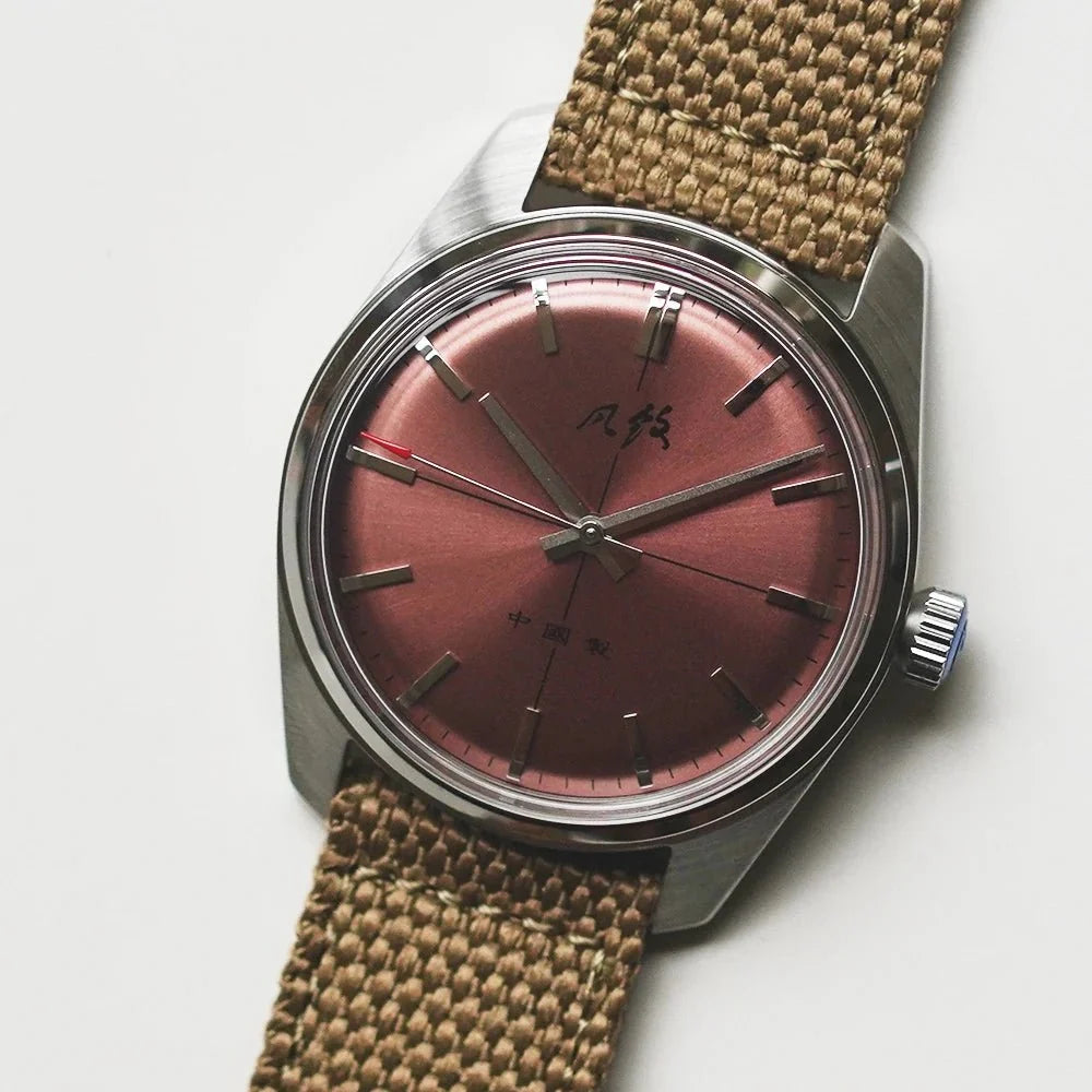 Vintage design watch