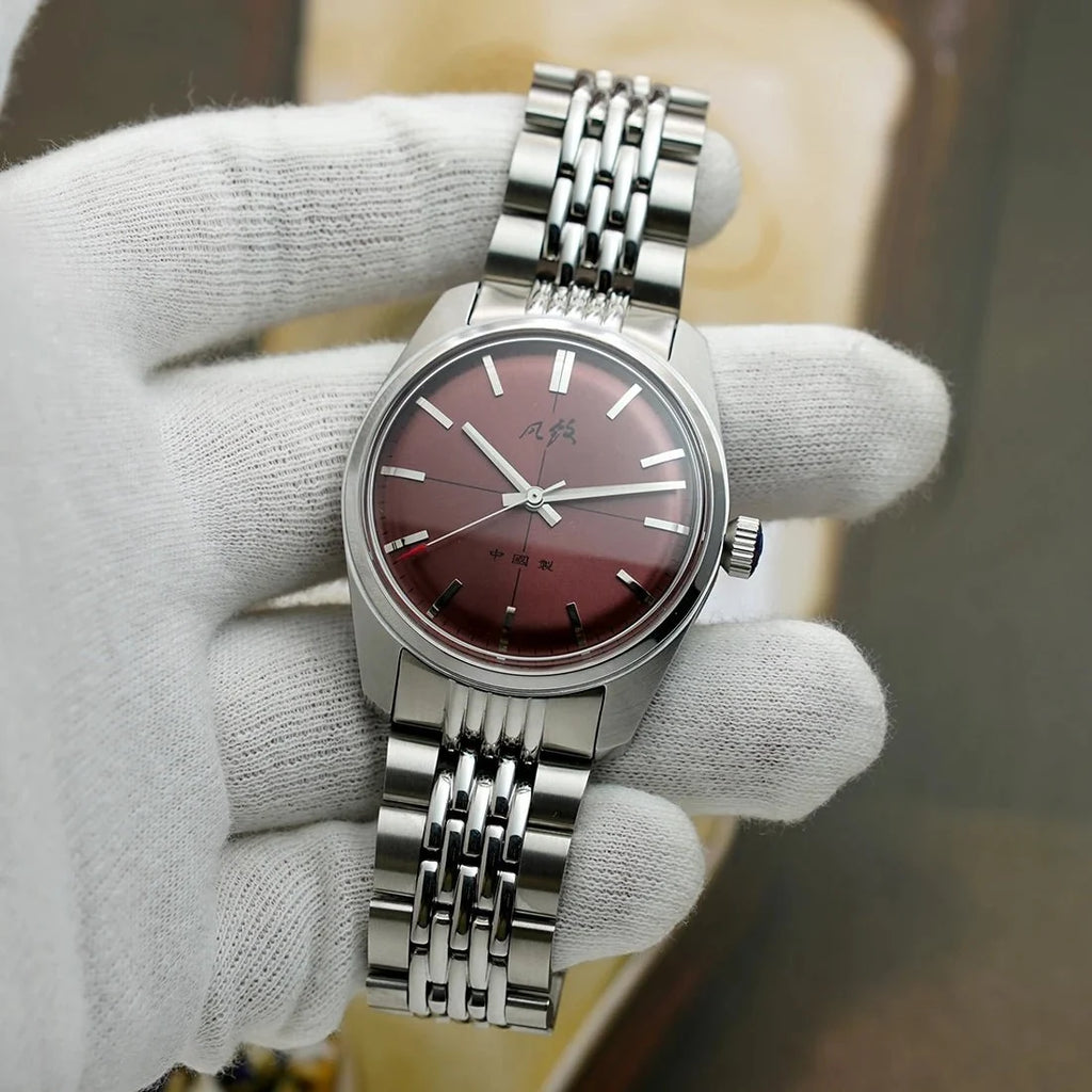 Vintage design watch