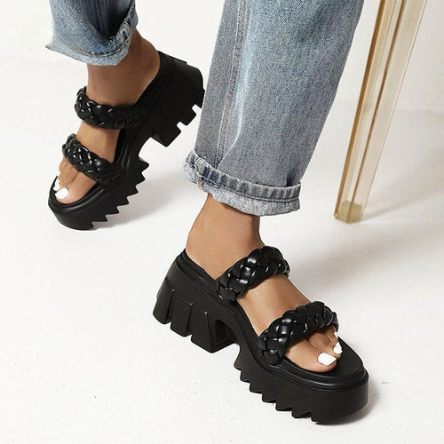 Alaya Sandals