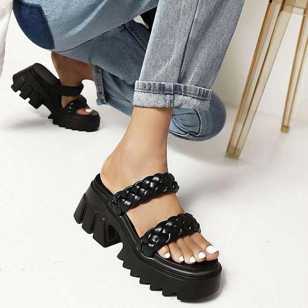 Alaya Sandals