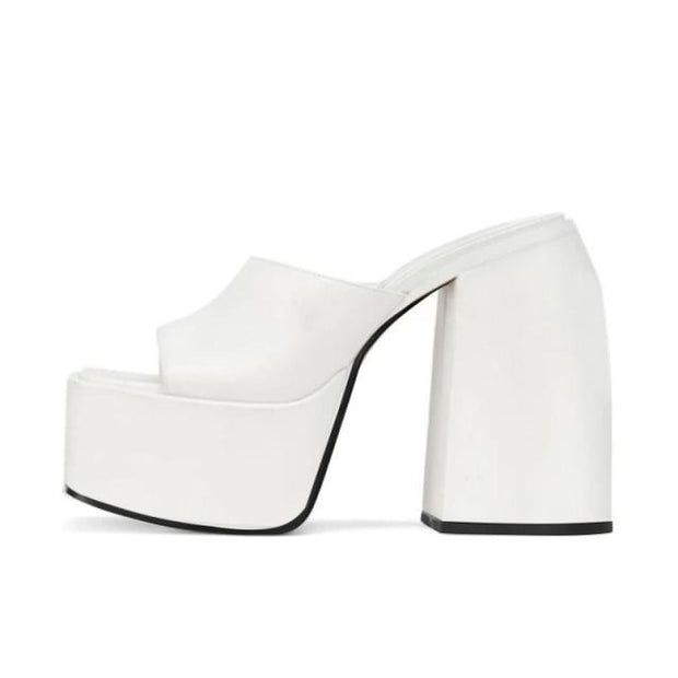 Strada Heels